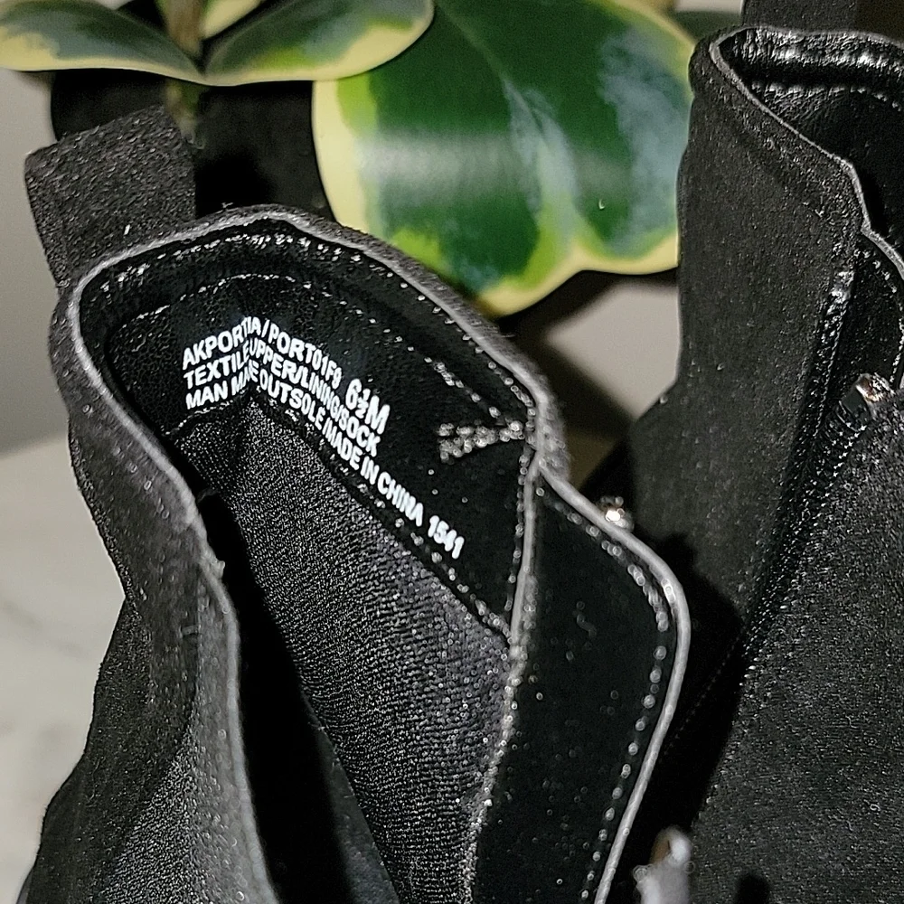 Anne Klein nwot step